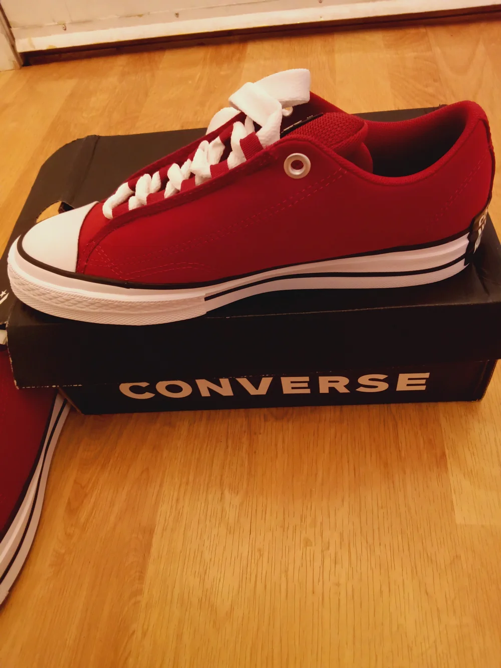 Converse/Chuck Taylor All Star Luw Puff - Red/Unisex/ Size Men'8.5- Women's 10 - Picture 6 of 10
